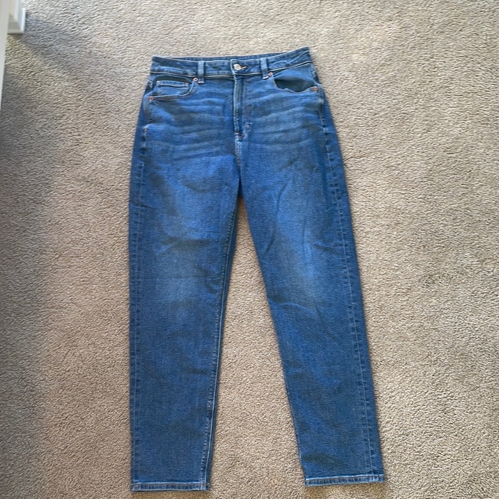 American eagle mom jean